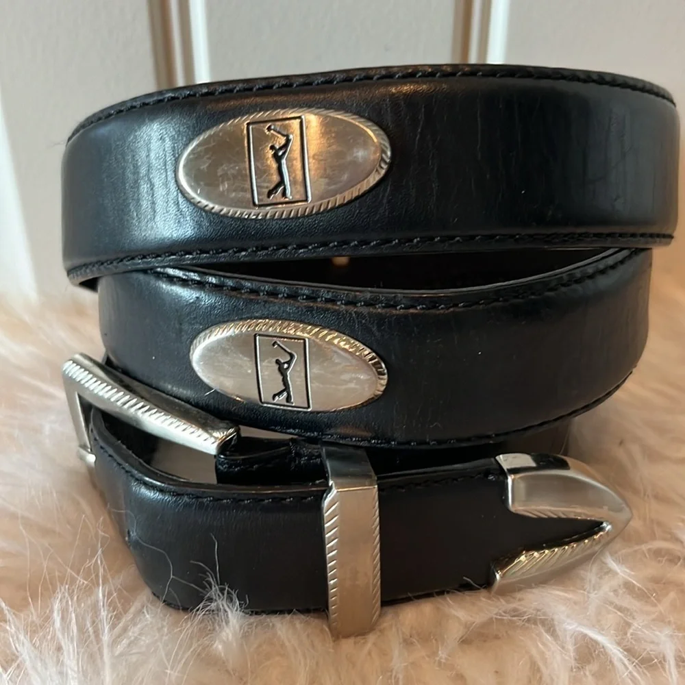 Black leather belt with silver tone golfer/golf conchos and metal tip est men XL